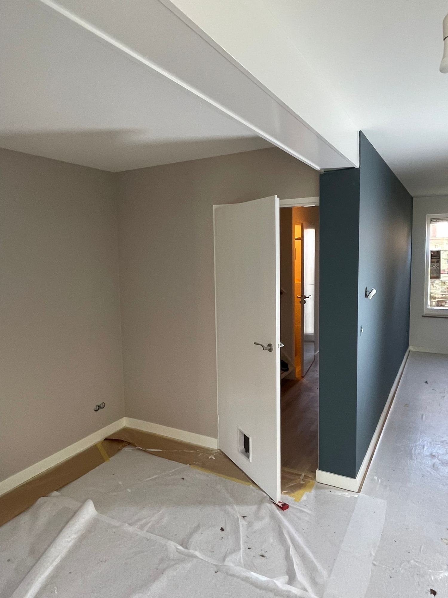 Fris geschilderde ruimte met accentwand
