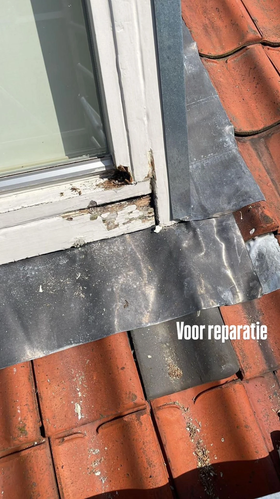Houtrot bij dakkozijn voor het herstel